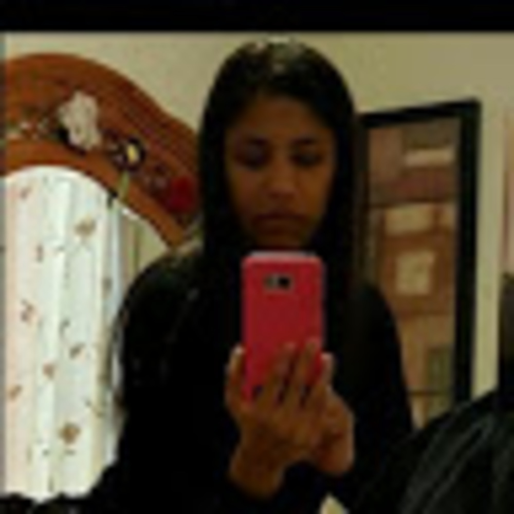 Meet your Posher, Stephanie